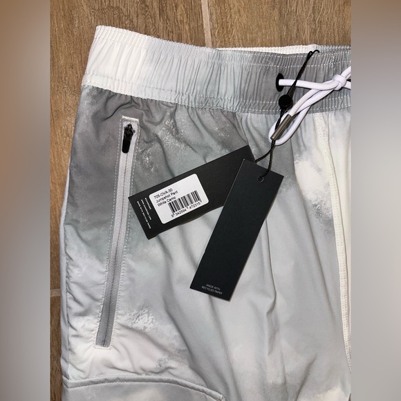 ZANEROBE Jumpshot Jogger Army Cargo Pocket Pant in White Camo (30) NEW WITH TAGS - Picture 10 of 12